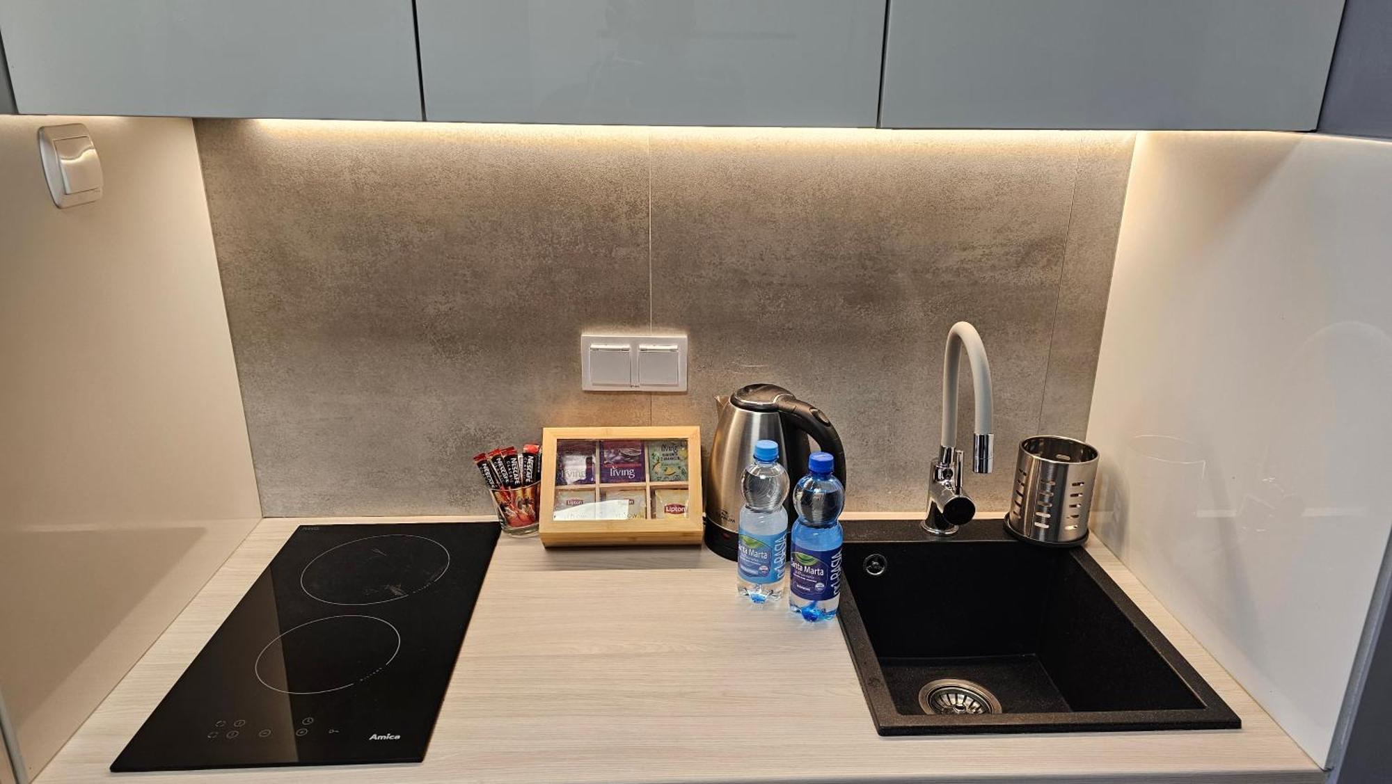 Apartamenty Wola Tower Na Prymasa - Z Widokiem Na City وارسو المظهر الخارجي الصورة