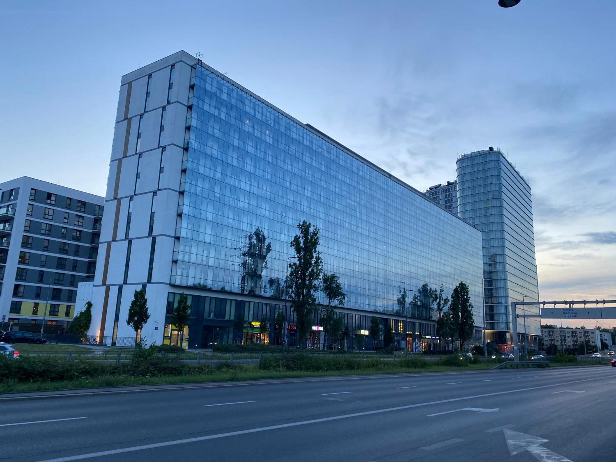 Apartamenty Wola Tower Na Prymasa - Z Widokiem Na City وارسو المظهر الخارجي الصورة